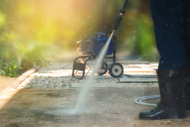 Best Pool Deck Cleaning  in Ste Genevieve, MO